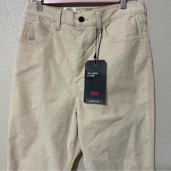Levi’s 70s Flare Corduroy Cream Pants - Picture 8 of 8